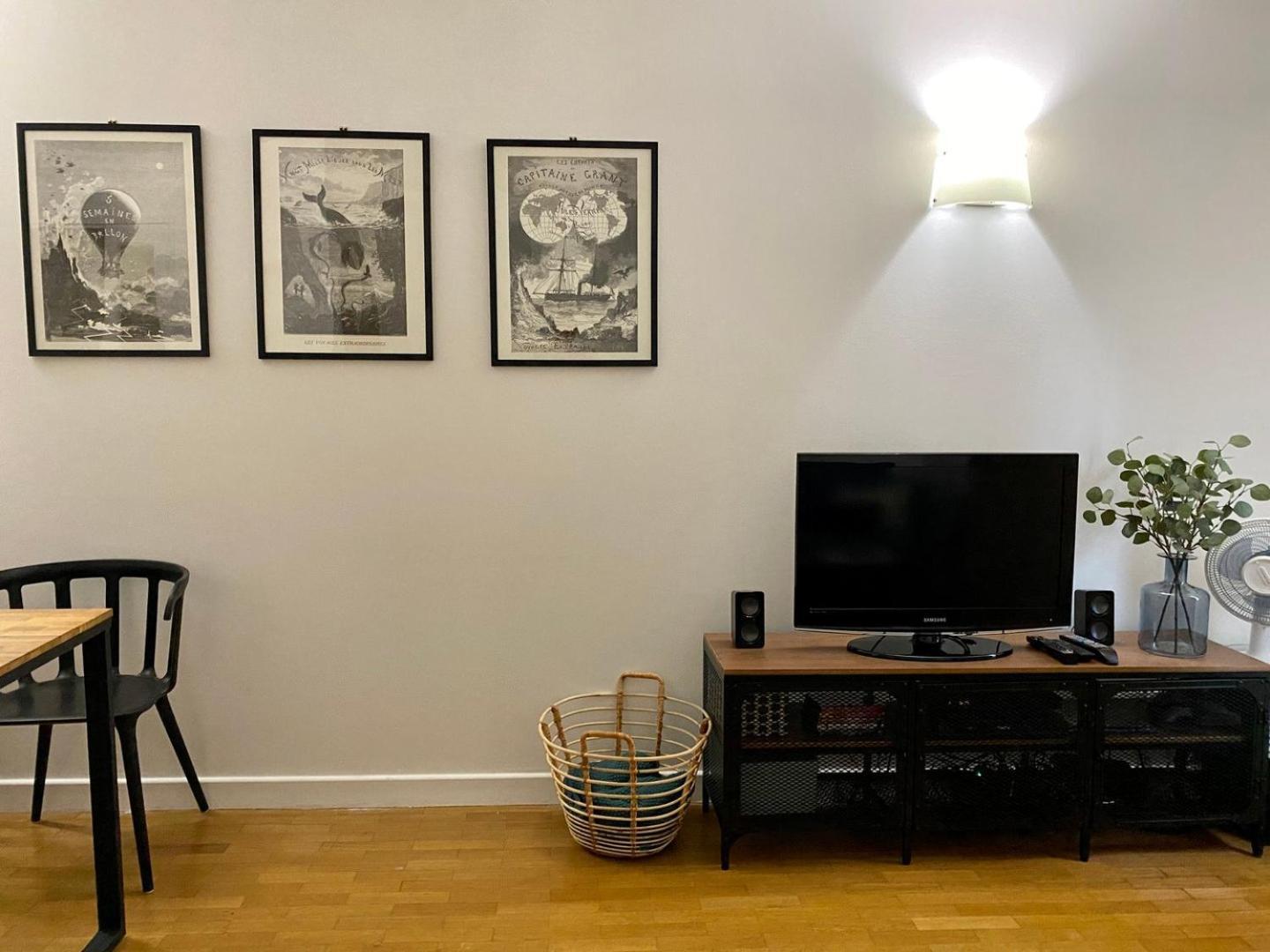 Spacious 1Br | Near City Center & Baby-Friendly! Apartment Lyon Luaran gambar