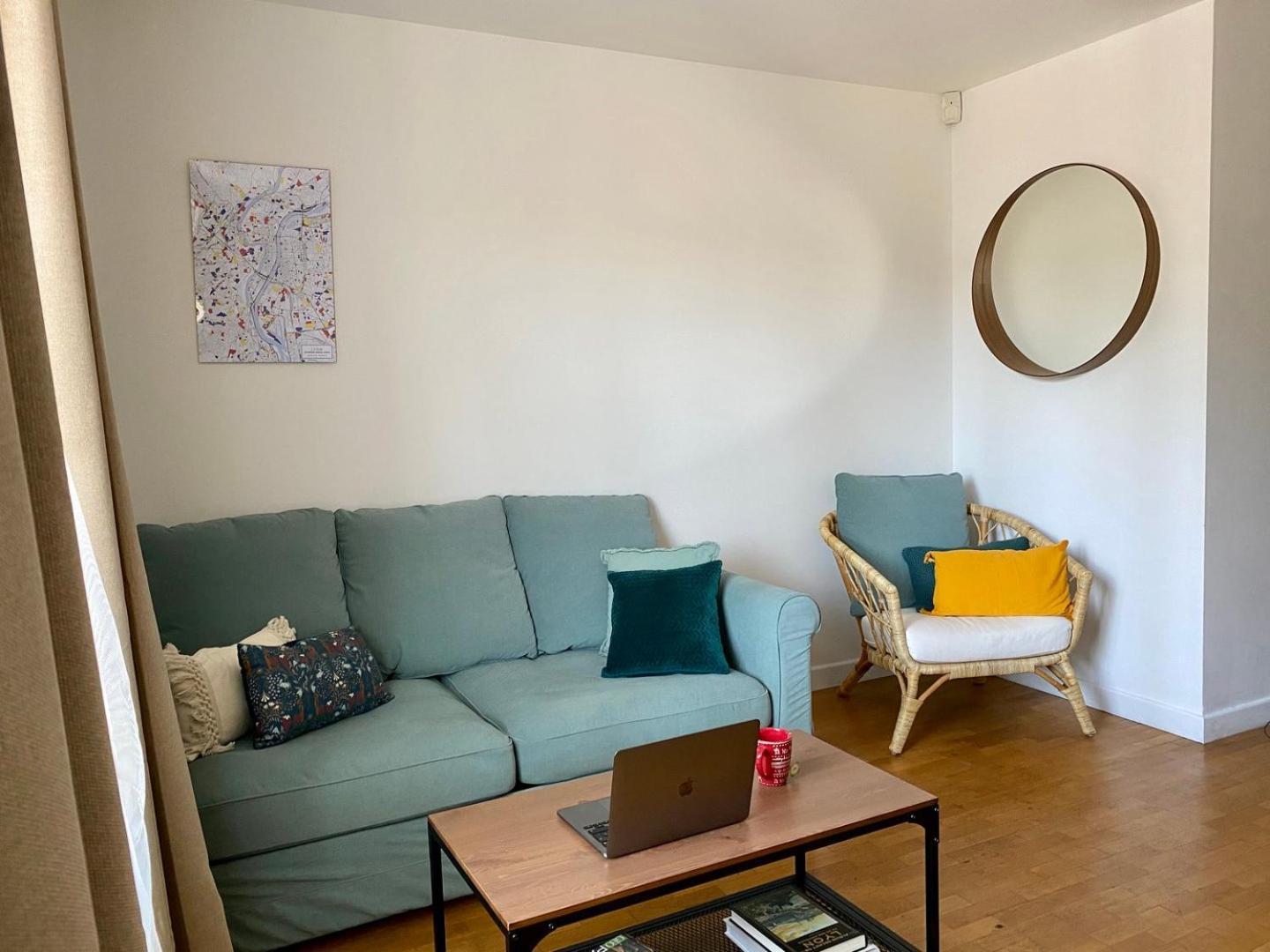 Spacious 1Br | Near City Center & Baby-Friendly! Apartment Lyon Luaran gambar
